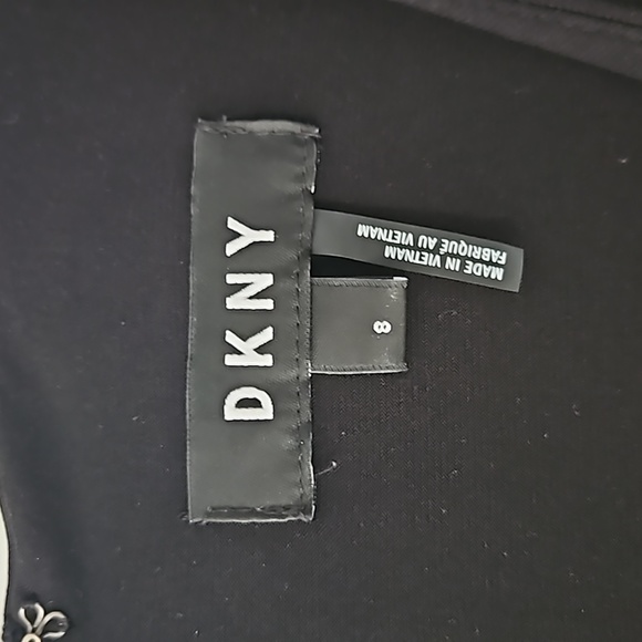 Faux wrap midi, no wrinkling, perfect for travel. - Picture 2 of 5